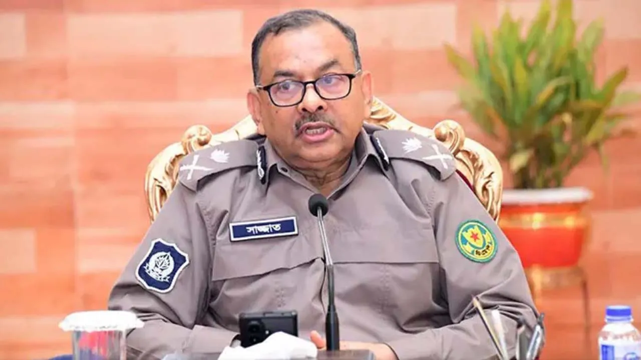ঢাকা মহানগর ভোটকেন্দ্রে সর্বোচ্চ নিরাপত্তা নিশ্চিত করার নির্দেশ ডিএমপি কমিশনারের