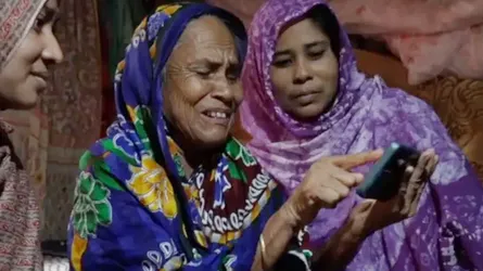 ভারত থেকে পুশইন করা বৃদ্ধা সাকিনা বেগমের খোঁজ মিলল ঢাকায়