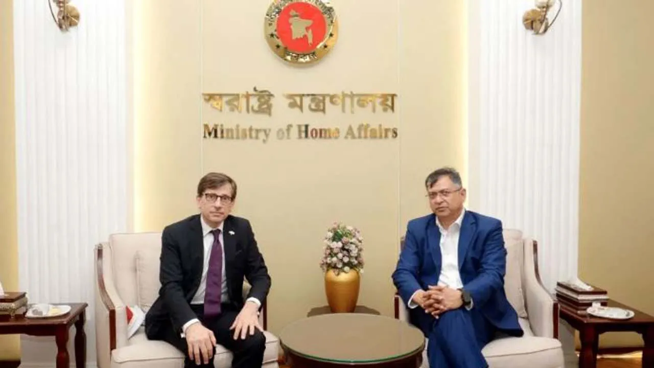 আইনশৃঙ্খলা পরিস্থিতির উন্নয়ন সর্বোচ্চ অগ্রাধিকার : স্বরাষ্ট্রমন্ত্রী