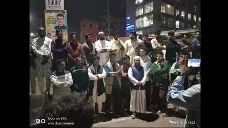 ওসমান হাদিকে গুলির প্রতিবাদে সাভারে এনসিপিসহ বিভিন্ন সংগঠনের বিক্ষোভ