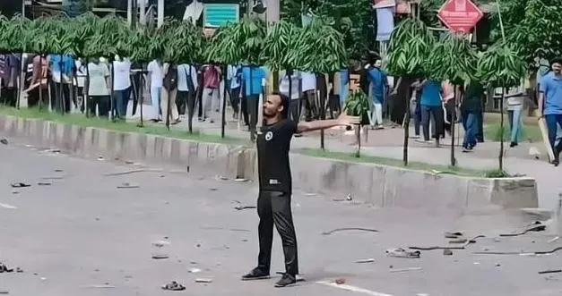 আবু সাঈদ হত্যা মামলা : ২৬ জনের বিরুদ্ধে গ্রেফতারি পরোয়ানা
