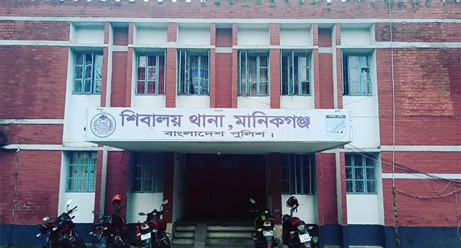মানিকগঞ্জে কালি মন্দির ভাঙচুর : ফ্যাসিস্ট সরকারের দোসরদের বিরুদ্ধে চক্রান্তের অভিযোগ