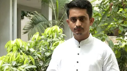 সারজিসের বিরুদ্ধে করা আদালত অবমাননার আবেদন নিষ্পত্তি