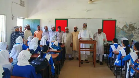 শিক্ষক-শিক্ষার্থীদের কাছে দোয়া চাইলেন শামীম সাঈদী