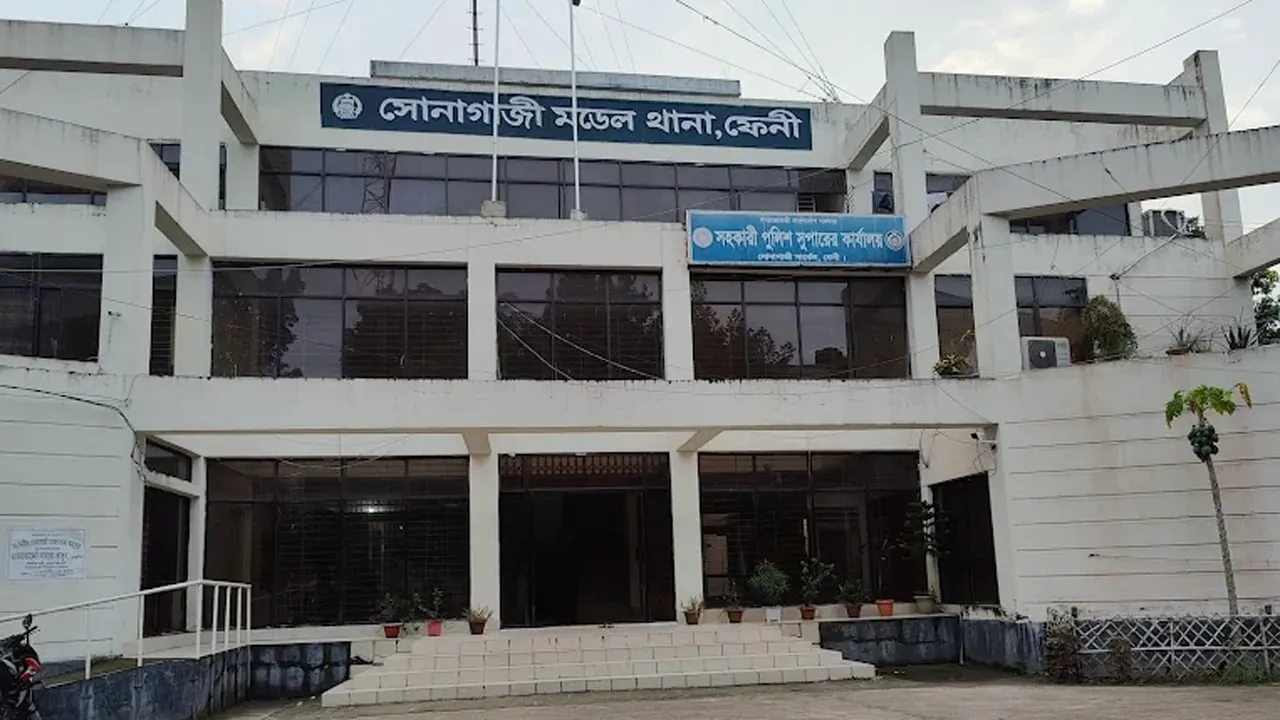 সোনাগাজীতে ৫ লাখ টাকার মাছ লুটের অভিযোগ
