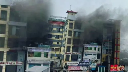 সোনারগাঁওয়ে শপিংমলে আগুন, ২০ লাখ টাকার ক্ষতি