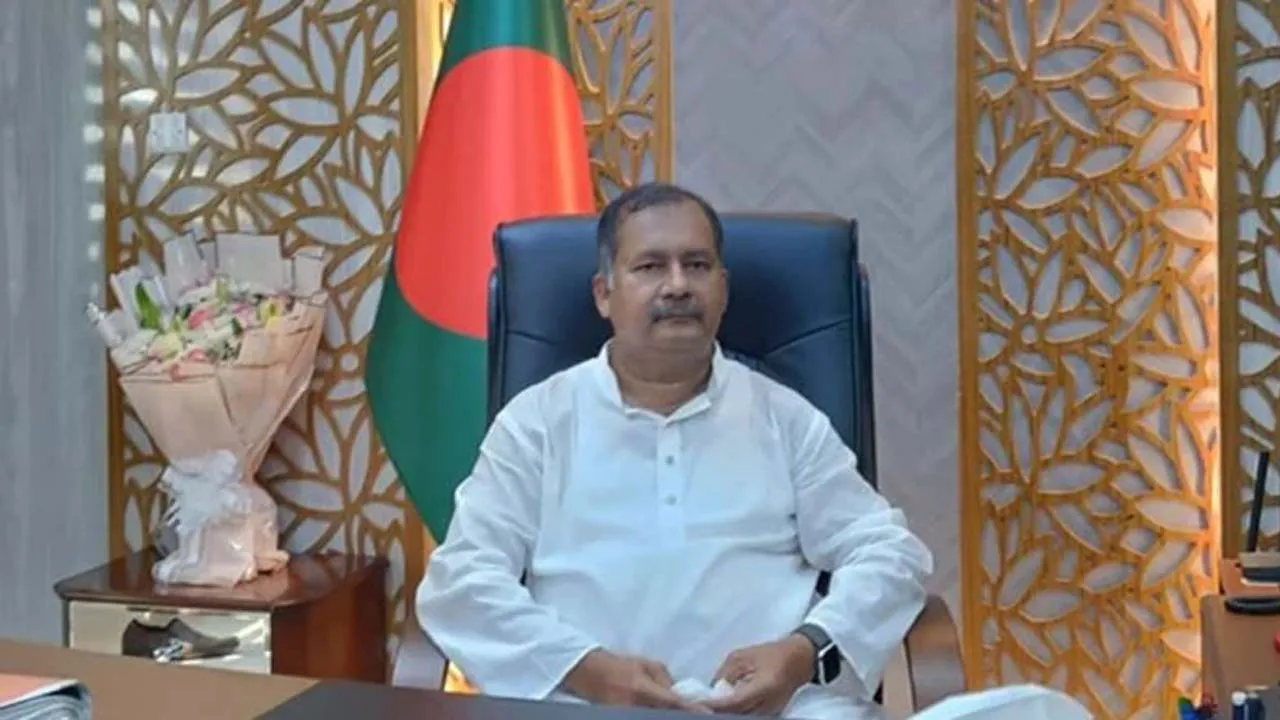 গণমাধ্যমকে স্বাধীন ও শক্তিশালী কাঠামোর ওপর দাঁড় করাতে চায় সরকার : তথ্যমন্ত্রী