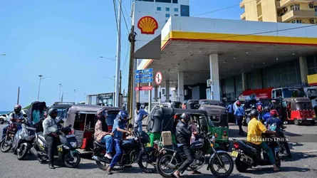 শ্রীলঙ্কায় জ্বালানি তেলের দাম বাড়ল ৬ শতাংশ