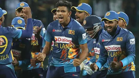 ক্রিকেটারদের পাকিস্তানে থাকতে কড়া নির্দেশ লঙ্কান বোর্ডের