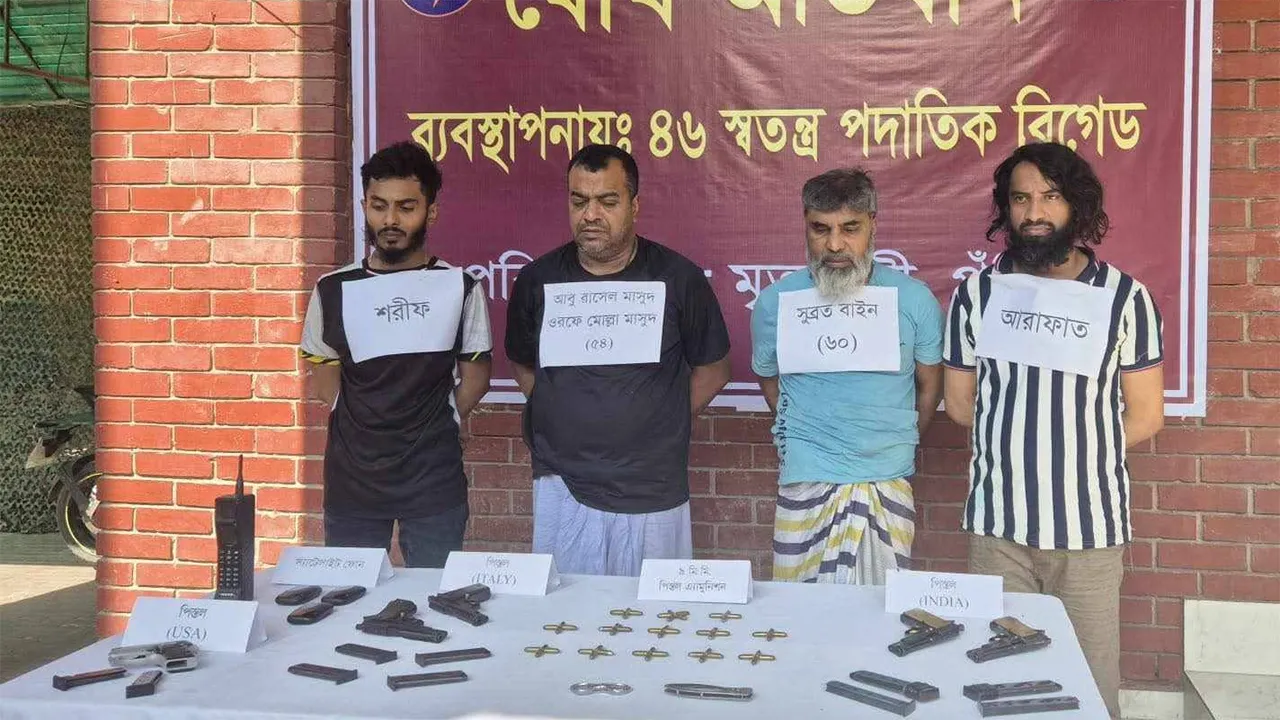 দীর্ঘদিনের পরিকল্পনায় গ্রেফতার করা হয় শীর্ষ সন্ত্রাসী সুব্রত বাইন ও মোল্লা মাসুদকে