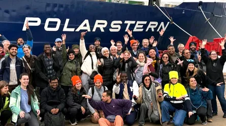 আটলান্টিক মহাসাগরে মাসব্যাপী গবেষণা প্রশিক্ষণে অংশ নিচ্ছে শাবিপ্রবির শিক্ষক-শিক্ষার্থী