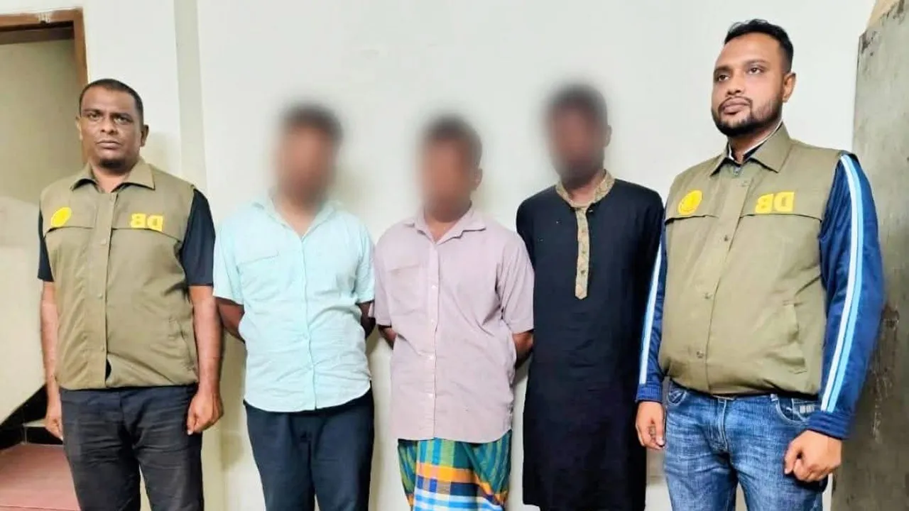 সিলেটে অনলাইনে জুয়া খেলার সময় আটক ৩
