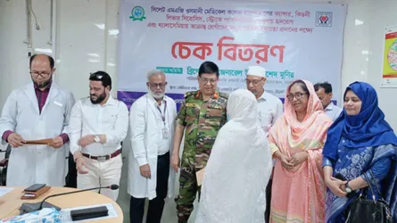 সিলেটে জটিল রোগে আক্রান্ত ১০০ জনকে চিকিৎসা সহায়তার চেক হস্তান্তর