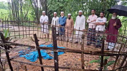 সিলেটে শহীদ সাংবাদিক তুরাবের কবর জিয়ারত করলেন জামায়াত নেতৃবৃন্দ