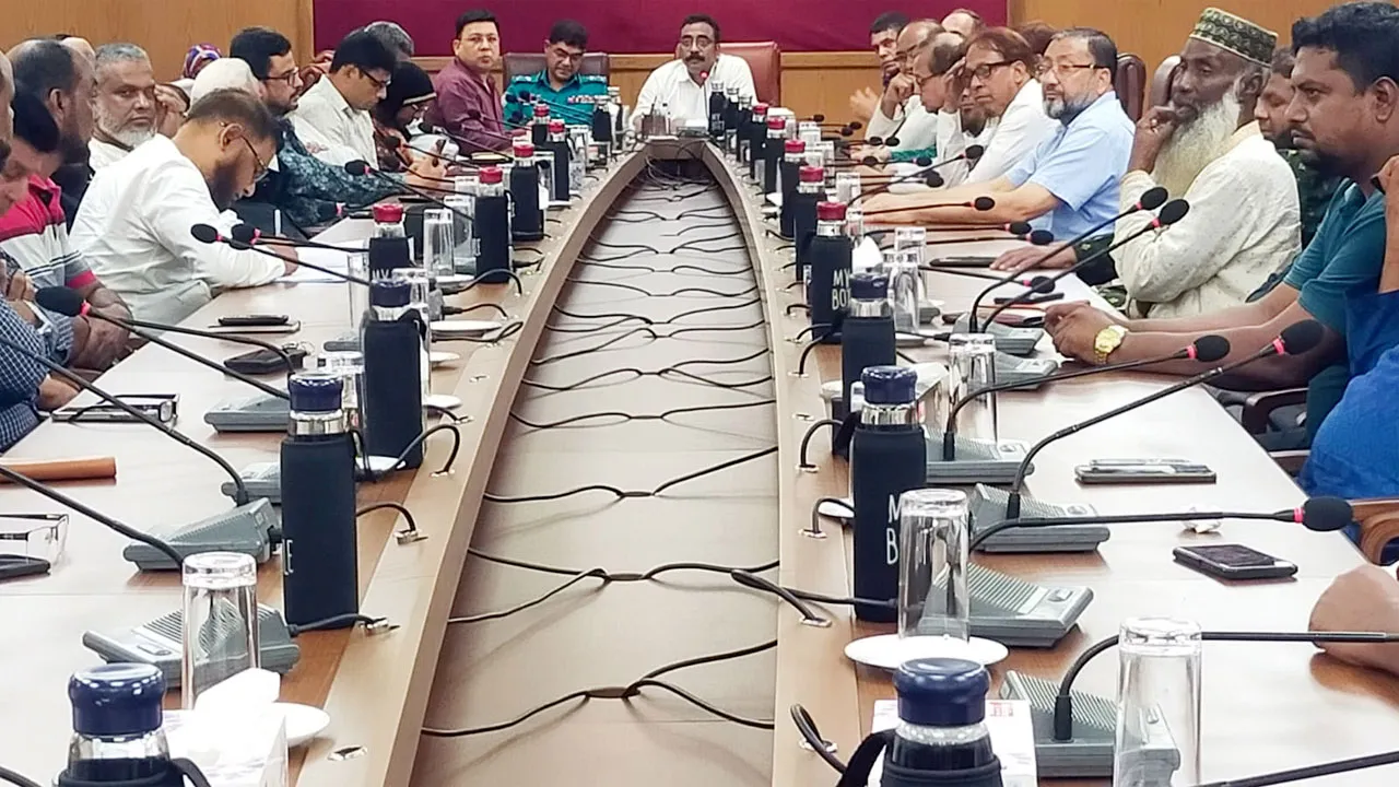 সিলেটে পরিবহন শ্রমিকদের ডাকা ধর্মঘট প্রত্যাহার