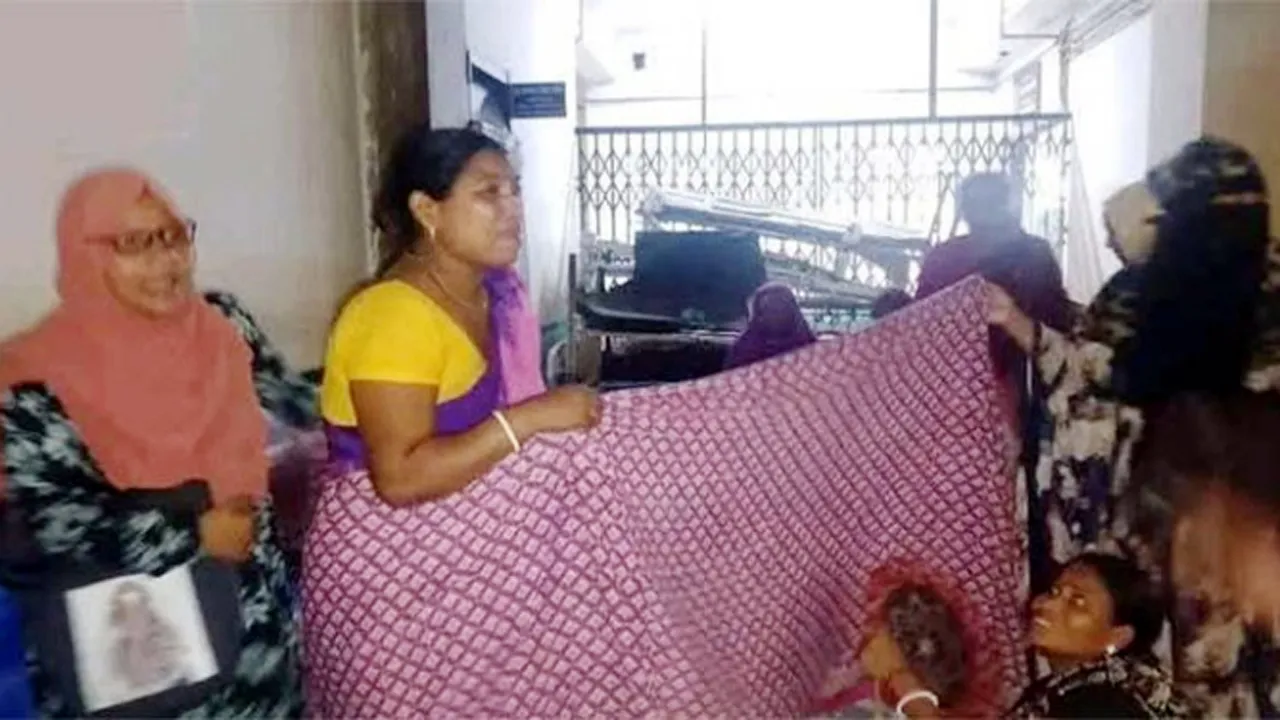 হাসপাতালের বারান্দায় ২ নারীর সন্তান প্রসব, এক নবজাতকের মৃত্যু