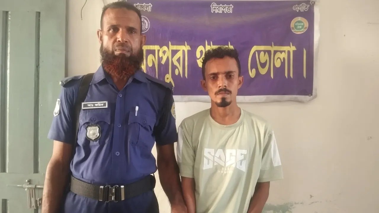 ভোলায় চাঁদা না পেয়ে মাছ লুট ও মারধর, ছাত্রদল নেতা গ্রেফতার