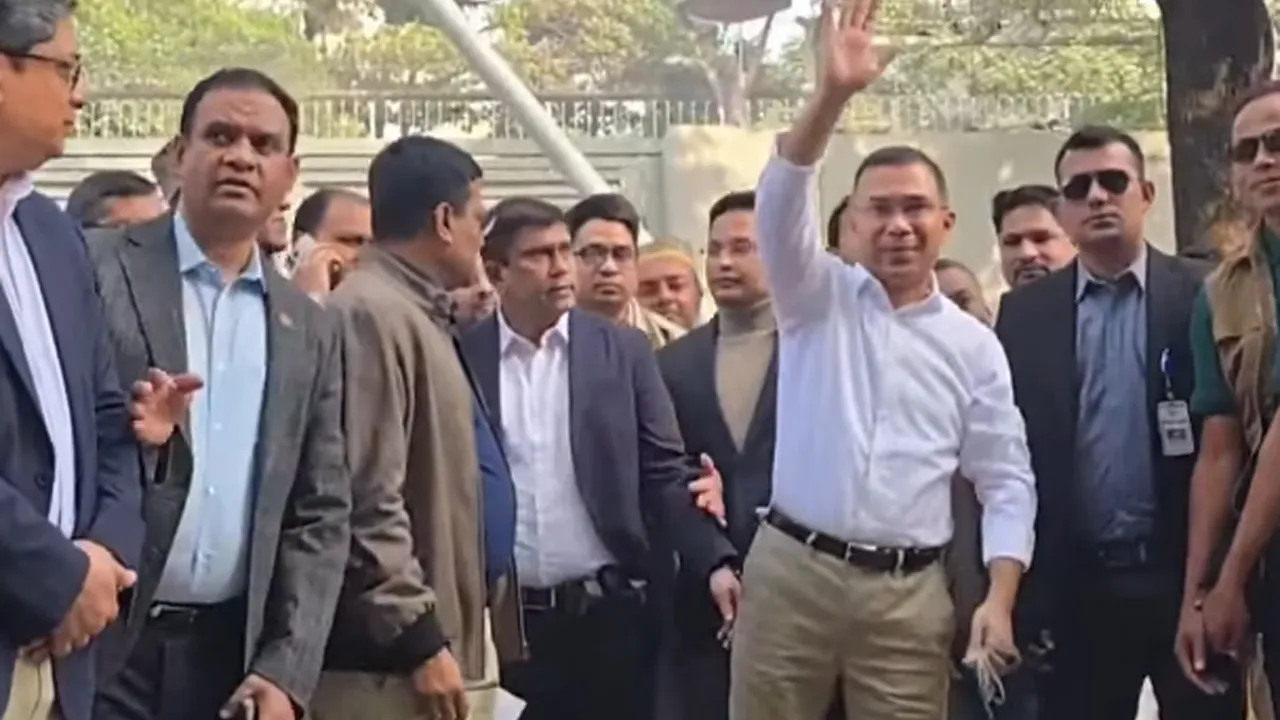 শহীদ জিয়ার কবর জিয়ারত করতে রওনা হলেন তারেক রহমান