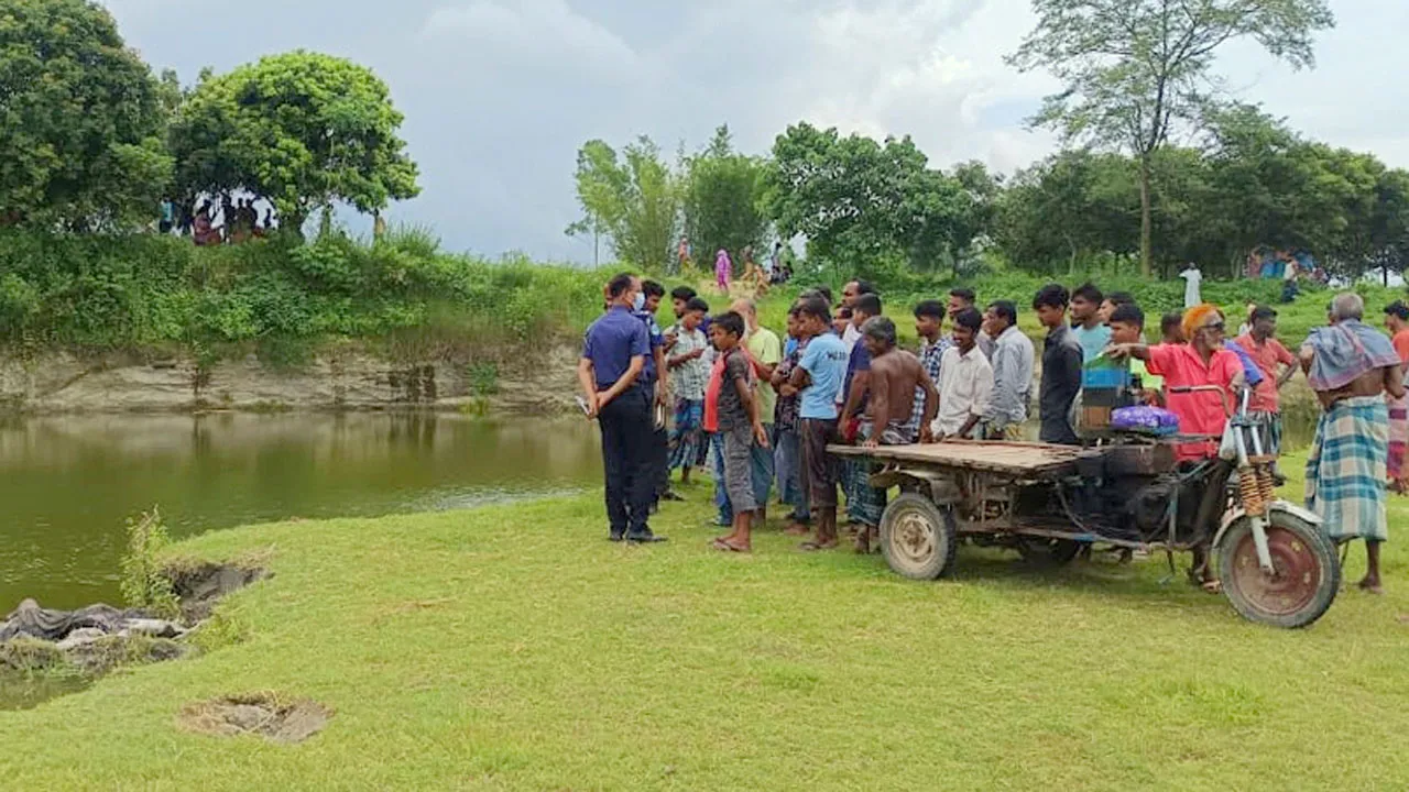 ঠাকুরগাঁওয়ে পুকুর থেকে অজ্ঞাত লাশ উদ্ধার