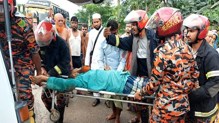 ত্রিশালে অটোরিকশায় ট্রাকের ধাক্কা, নিহত ২