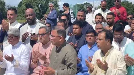 লন্ডনে নেতাকর্মীদের সাথে ঈদের নামাজ আদায় করলেন তারেক রহমান