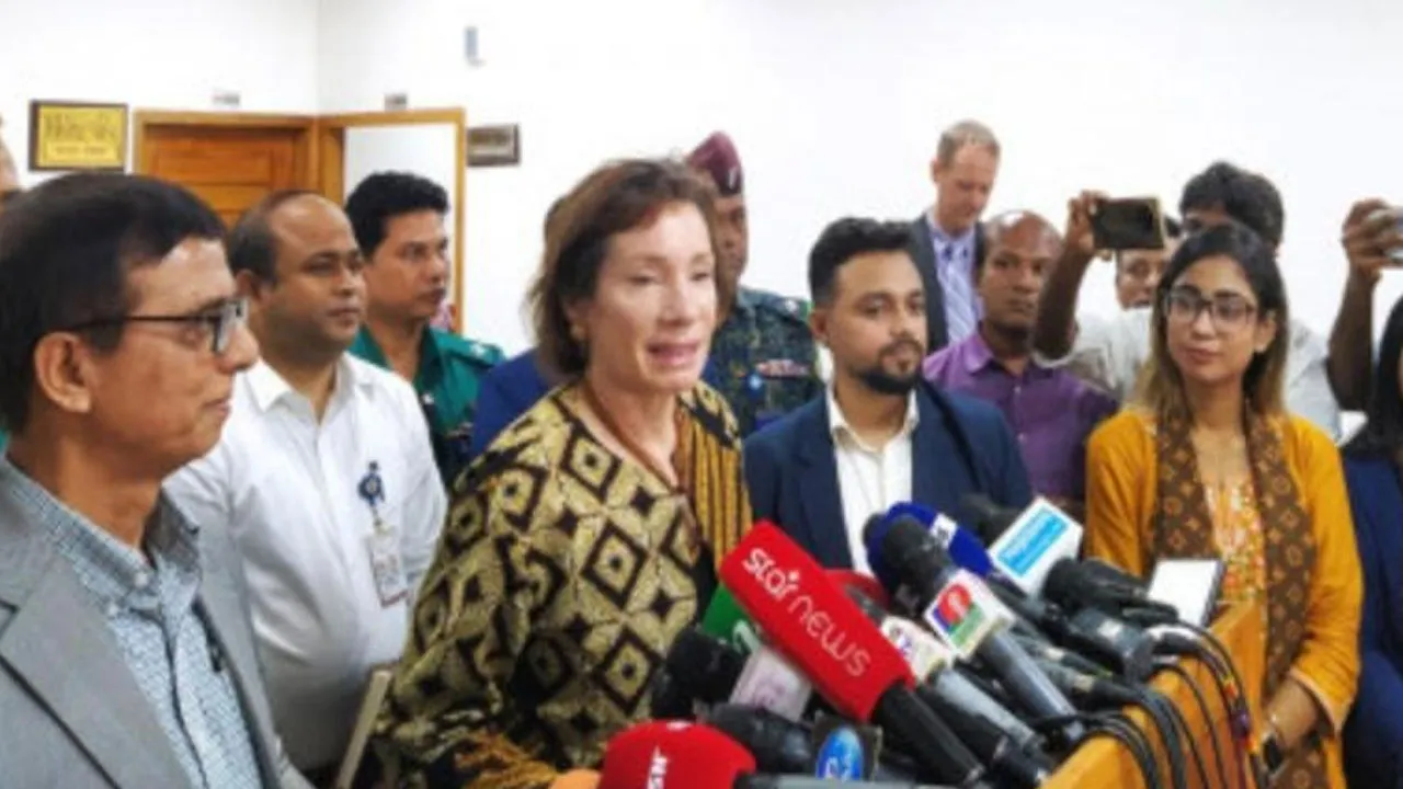 যুক্তরাষ্ট্র কোনো নির্দিষ্ট রাজনৈতিক দলের পক্ষে নয়