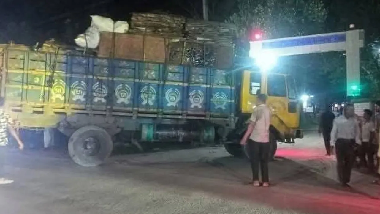 রাণীশংকৈলে ট্রাকের ধাক্কায় মোটরসাইকেল আরোহী নিহত