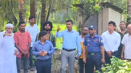 কন্টেন্ট ক্রিয়েটর জুলাইযোদ্ধা কাফির বাড়ি পরিদর্শনে জেলা প্রশাসন