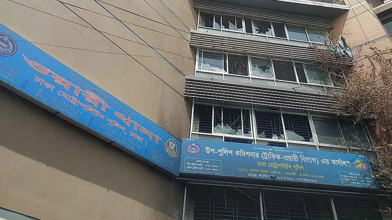 পুরান ঢাকায় আবাসিক হোটেল থেকে আইনজীবীর লাশ উদ্ধার