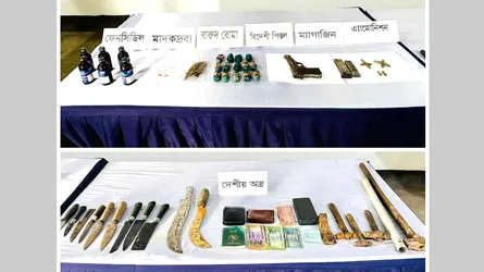 রূপগঞ্জে বিদেশী পিস্তলসহ শুটার রিয়াজ বাহিনীর ৫ সহযোগী গ্রেফতার