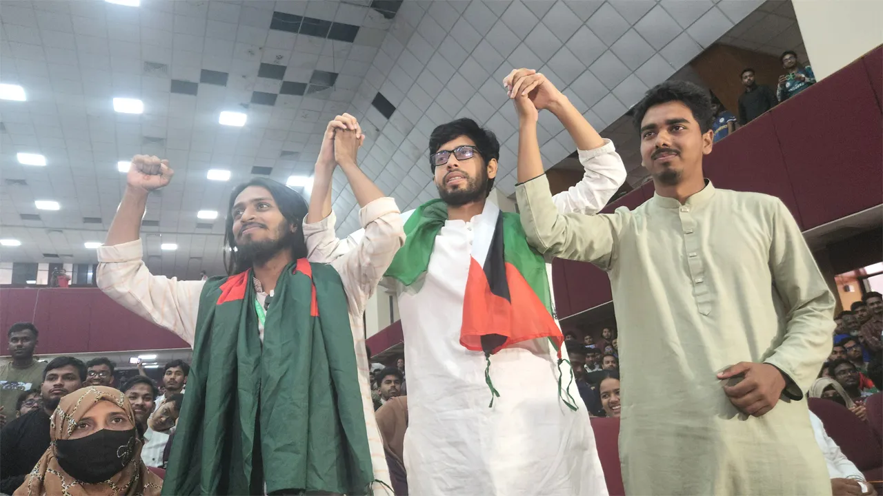 রাকসু নির্বাচনে ২০টিতে জয়ী শিবির-সমর্থিত প্যানেল