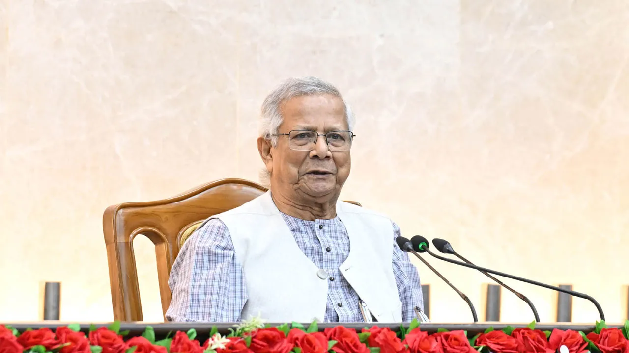 গতানুগতিক নয়, এটি দেশ রক্ষার নির্বাচন : প্রধান উপদেষ্টা