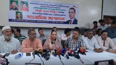 ফরিদপুরে নেতাকর্মীদের বাড়িতে পুলিশি অভিযানের নিন্দা মহিলা দল নেত্রীর