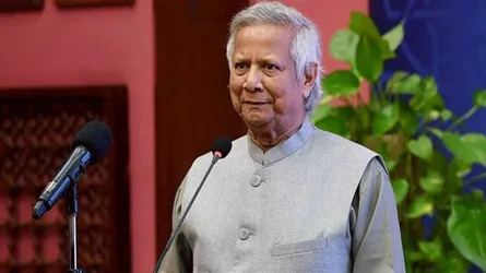 আজ যুক্তরাজ্যে যাচ্ছেন প্রধান উপদেষ্টা