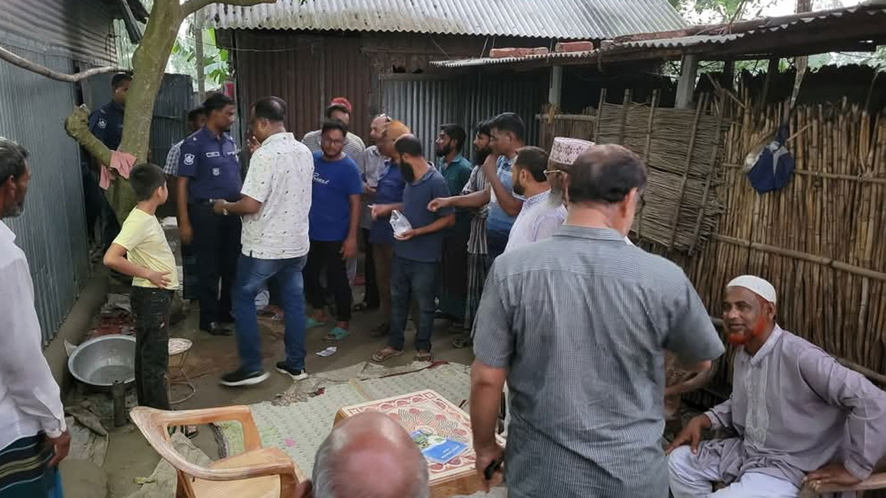 কুড়িগ্রামে স্কুলছাত্রীর ঝুলন্ত লাশ উদ্ধার করা হয়েছে।