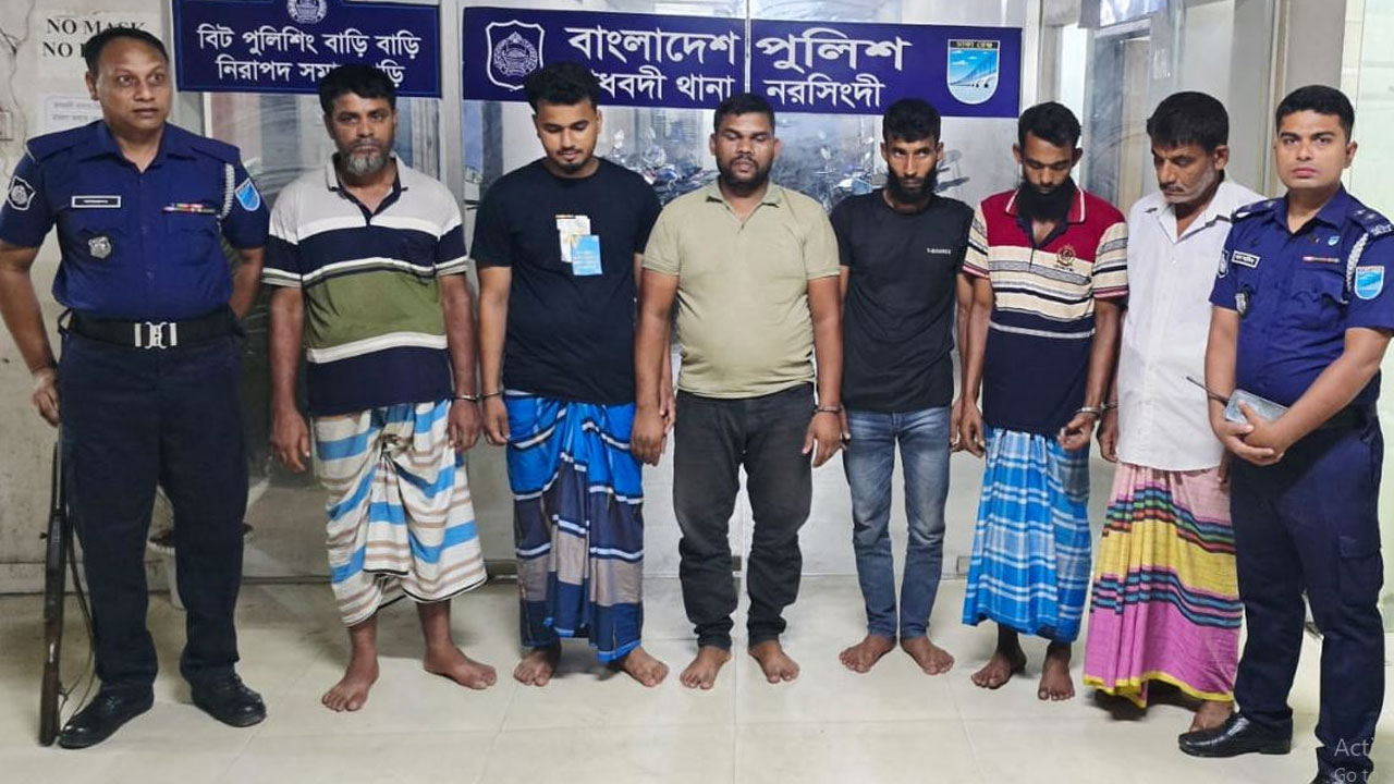 মাধবদীতে গ্রেফতার হওয়া চোরেরা