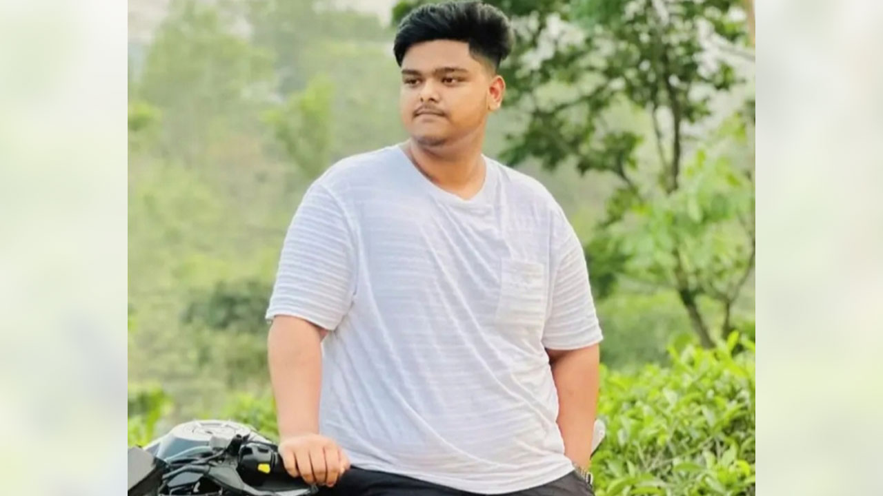 মারওয়ান আহমদ (২২)