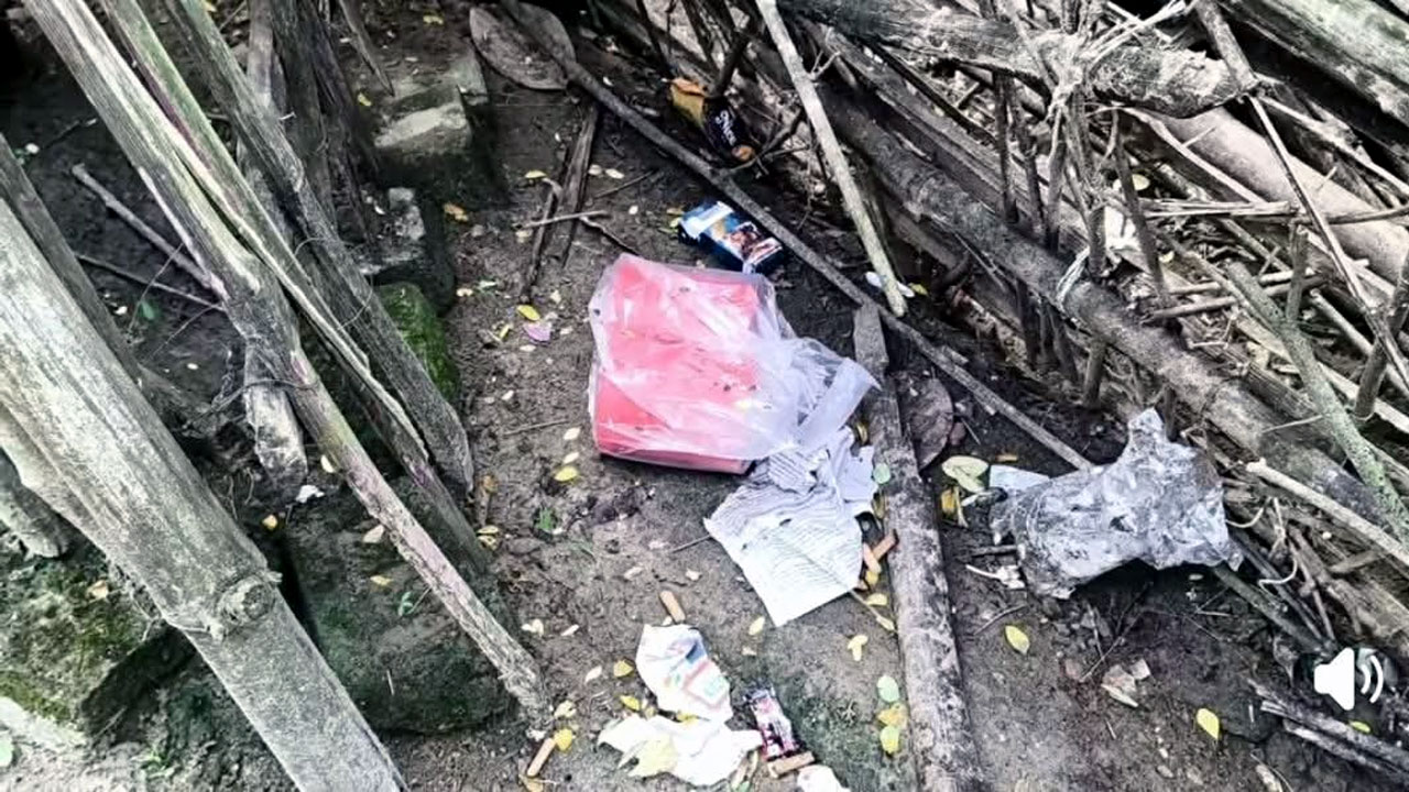 গাংনীতে আবারো ২টি  হাতবোমা উদ্ধার