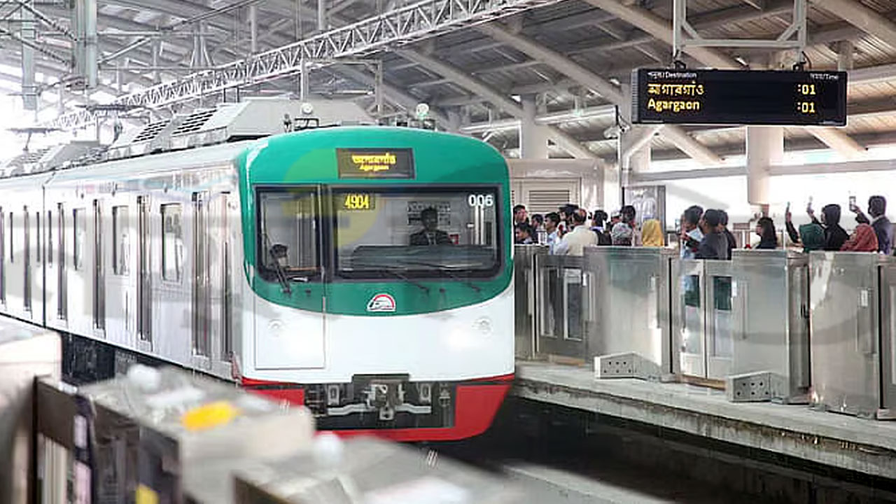 মেট্রোরেল চলাচল স্বাভাবিক