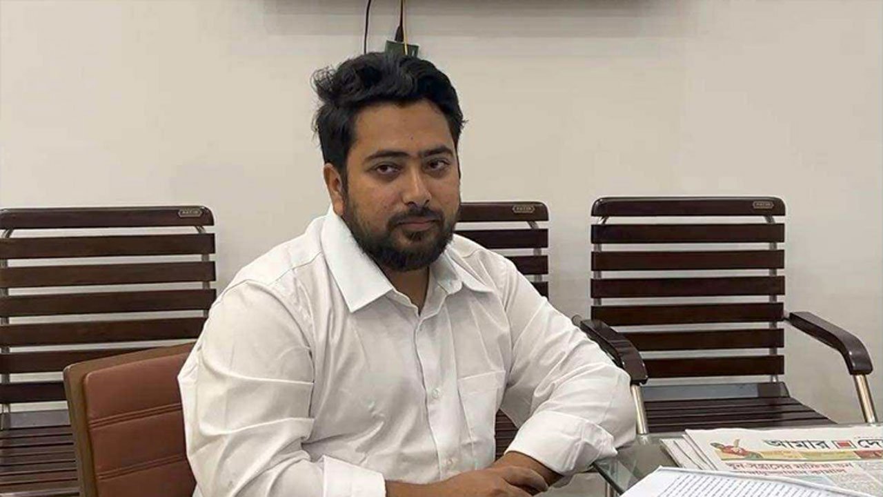 জাতীয় নাগরিক পার্টির আহ্বায়ক নাহিদ ইসলাম