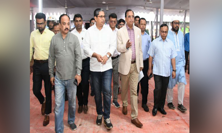 জাতীয় ঈদগাহে পবিত্র ঈদুল আজহার প্রধান জামাতের প্রস্তুতি পরিদর্শন শেষে সাংবাদিকদের সাথে আলাপকালে প্রতিমন্ত্রী মীর শাহে আলম