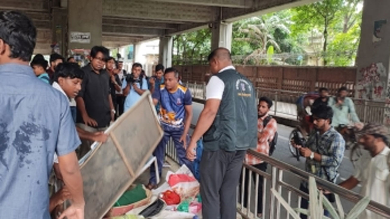 ক্যাম্পাসে মাদকাসক্ত ও ভবঘুরে মুক্তকরণে উচ্ছেদ অভিযান