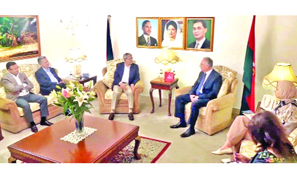 গুলশানে মির্জা ফখরুল ইসলাম আলমগীরের সাথে সৌজন্য সাক্ষাৎ করেন মিসরের রাষ্ট্রদূত ওমর ফাহমি : নয়া দিগন্ত