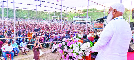 নীলফামারী জেলা জামায়াতে ইসলামী আয়োজিত সমাবেশে বক্তব্য রাখছেন ডা: শফিকুর রহমান : নয়া দিগন্ত