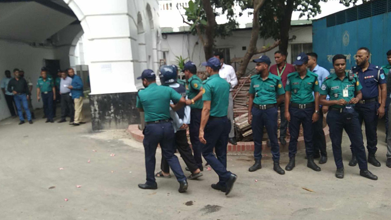 ট্রাইব্যুনালে আ’লীগের হেভিওয়েট মন্ত্রীরা