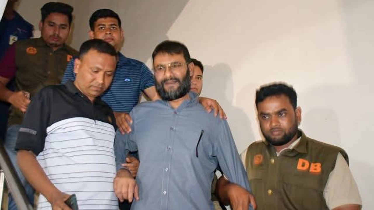 গাইবান্ধার সাবেক এমপি সারোয়ার দিনাজপুরে গ্রেফতার