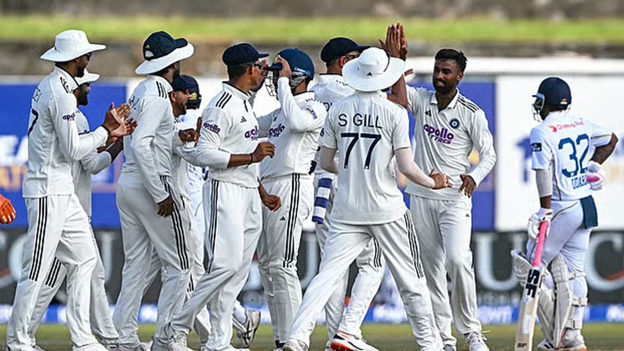 শেষ দিনে ভারতের দরকার ৬ উইকেট, শ্রীলঙ্কার ২৮৮ রান