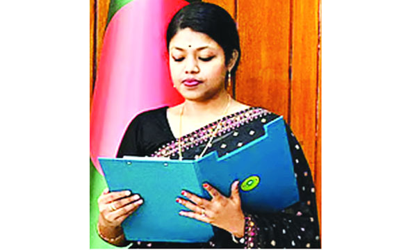 শপথ নিলেন নুসরাত  তাবাসসুম