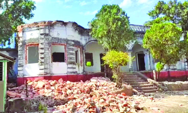 ‘মিনিস্টার বাড়ি’ ভাঙার কাজ বন্ধ করেছে প্রত্নতত্ত অধিদফতর