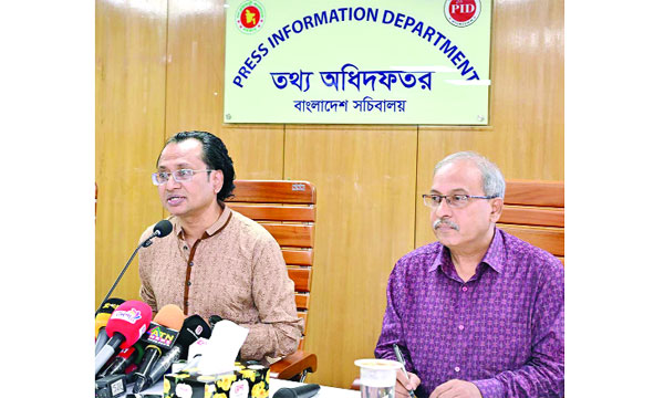 প্রধানমন্ত্রীর তথ্য উপদেষ্টা ডা: জাহেদ উর রহমান সরকারের বিভিন্ন কার্যক্রমের অগ্রগতি বিষয়ে ব্রিফ করেন : নয়া দিগন্ত